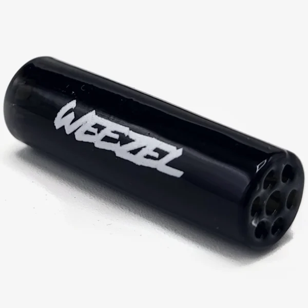 WEEZEL Flow Tip Spiralfilter Midnight Smoker in schwarz weiß, seitlich-schräge Ansicht