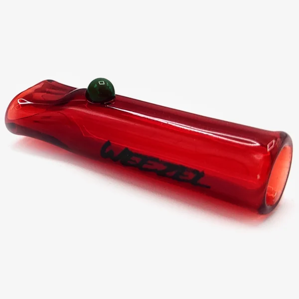 Rotes Glasmundstück für Joints, mit grüner Perle und grünem WEEZEL Logo schräge Ansicht