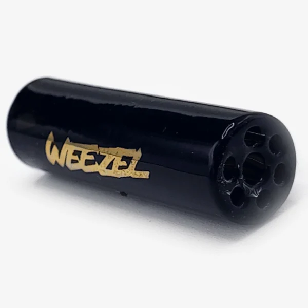 Der schwarze WEEZEL Flow Tip mit goldenem Logo Spiralfilter frontal